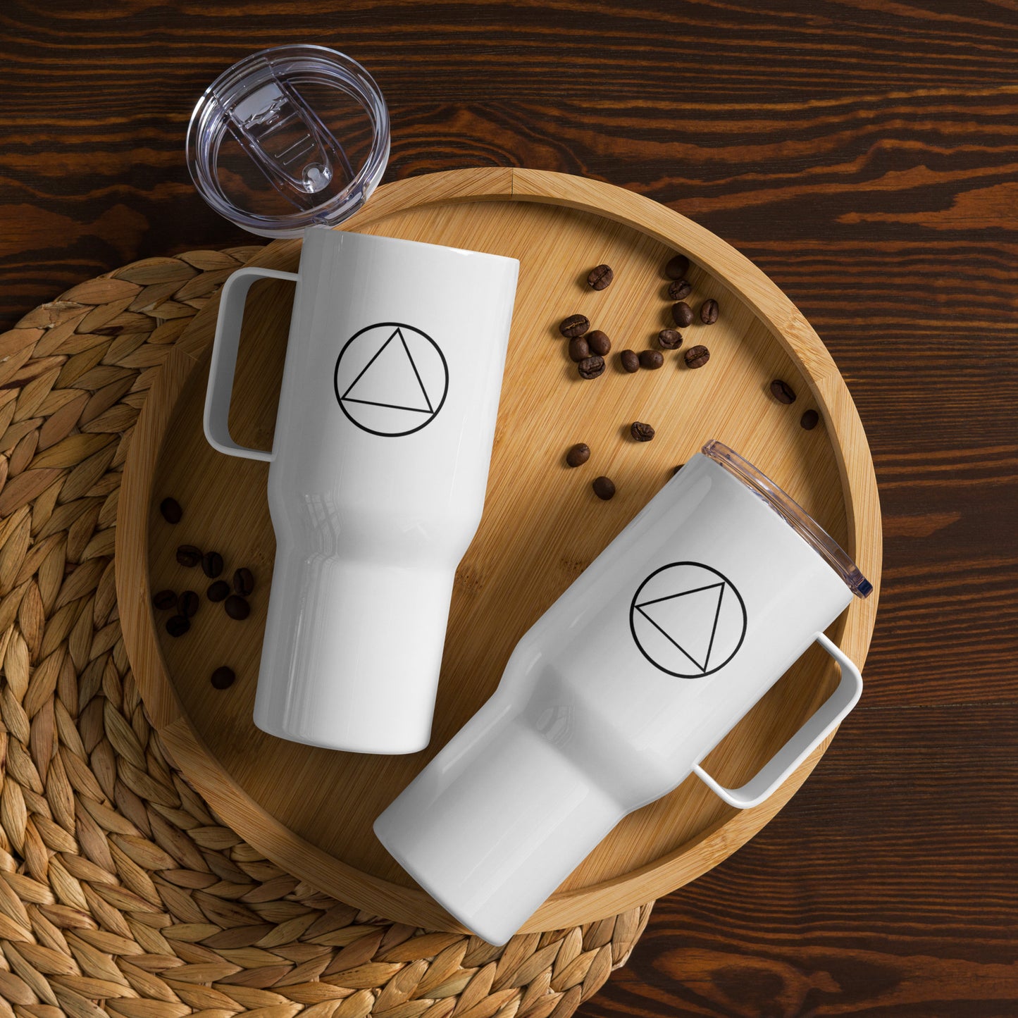 Triangle in Circle Travel mug with a handle